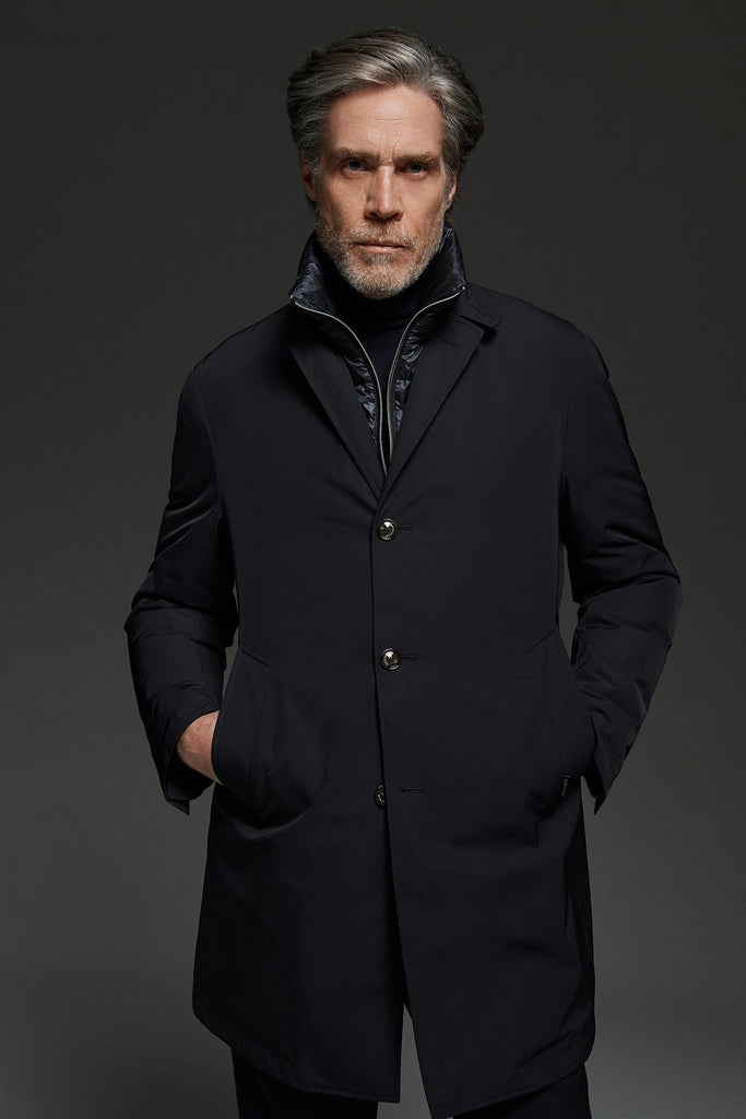 Cappotto uomo invernale blu marino, in tessuto tecnico Solotex® e imbottito in piuma | Montecore